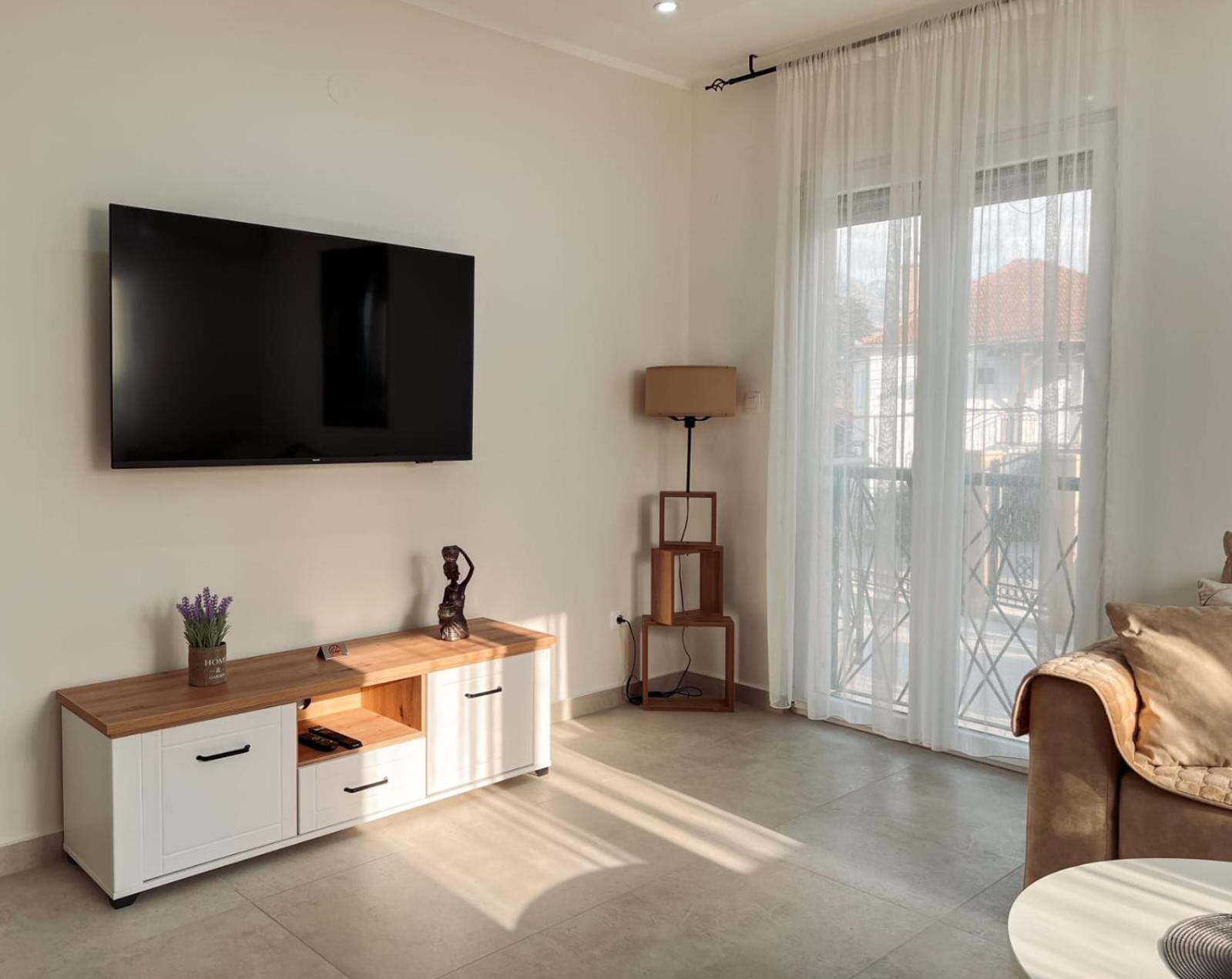 M&N Residence Tivat Eksteriør billede