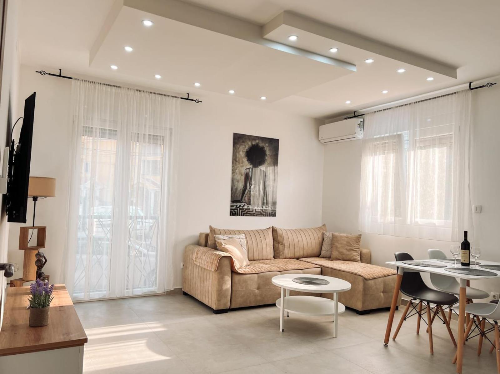 M&N Residence Tivat Eksteriør billede