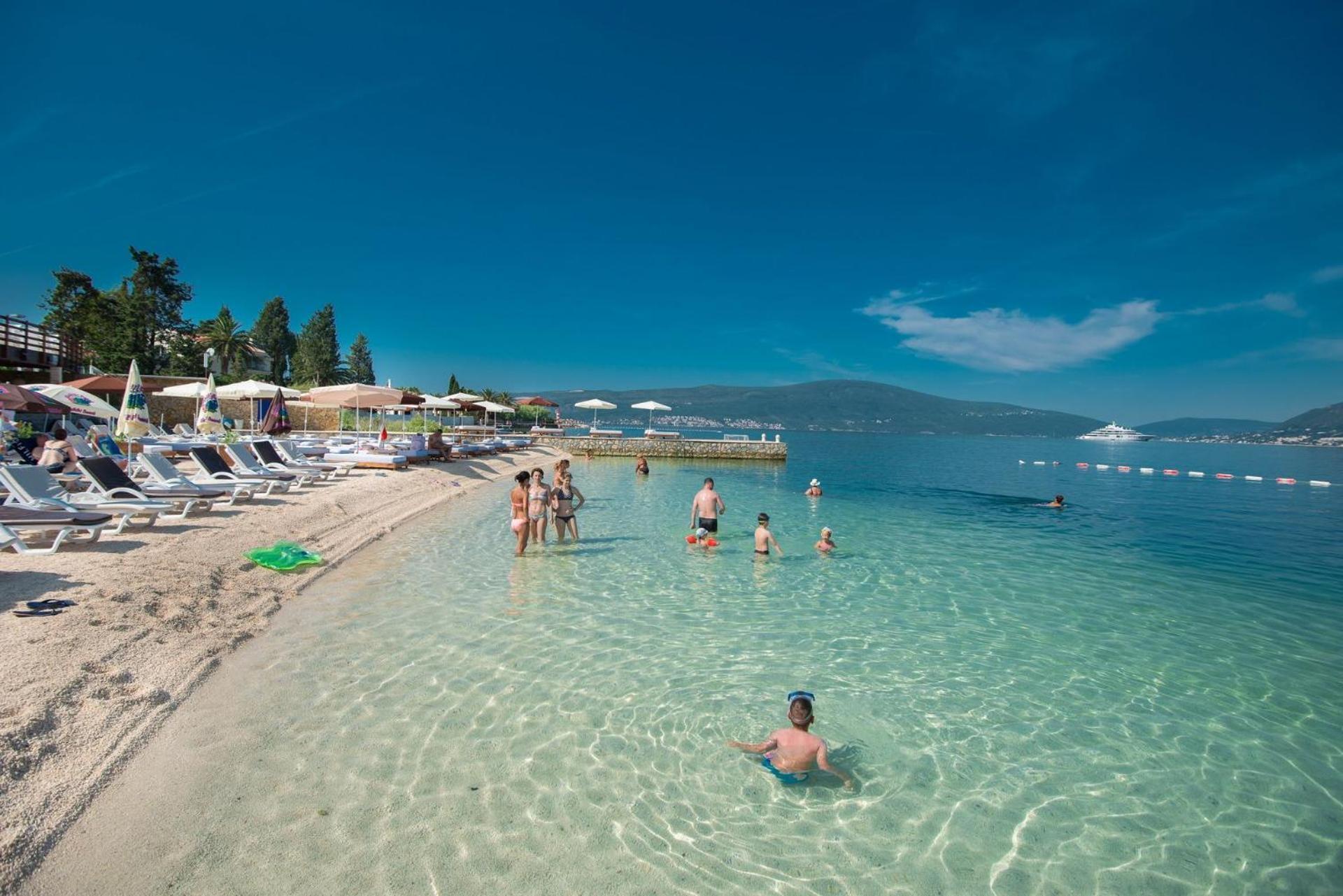 M&N Residence Tivat Eksteriør billede