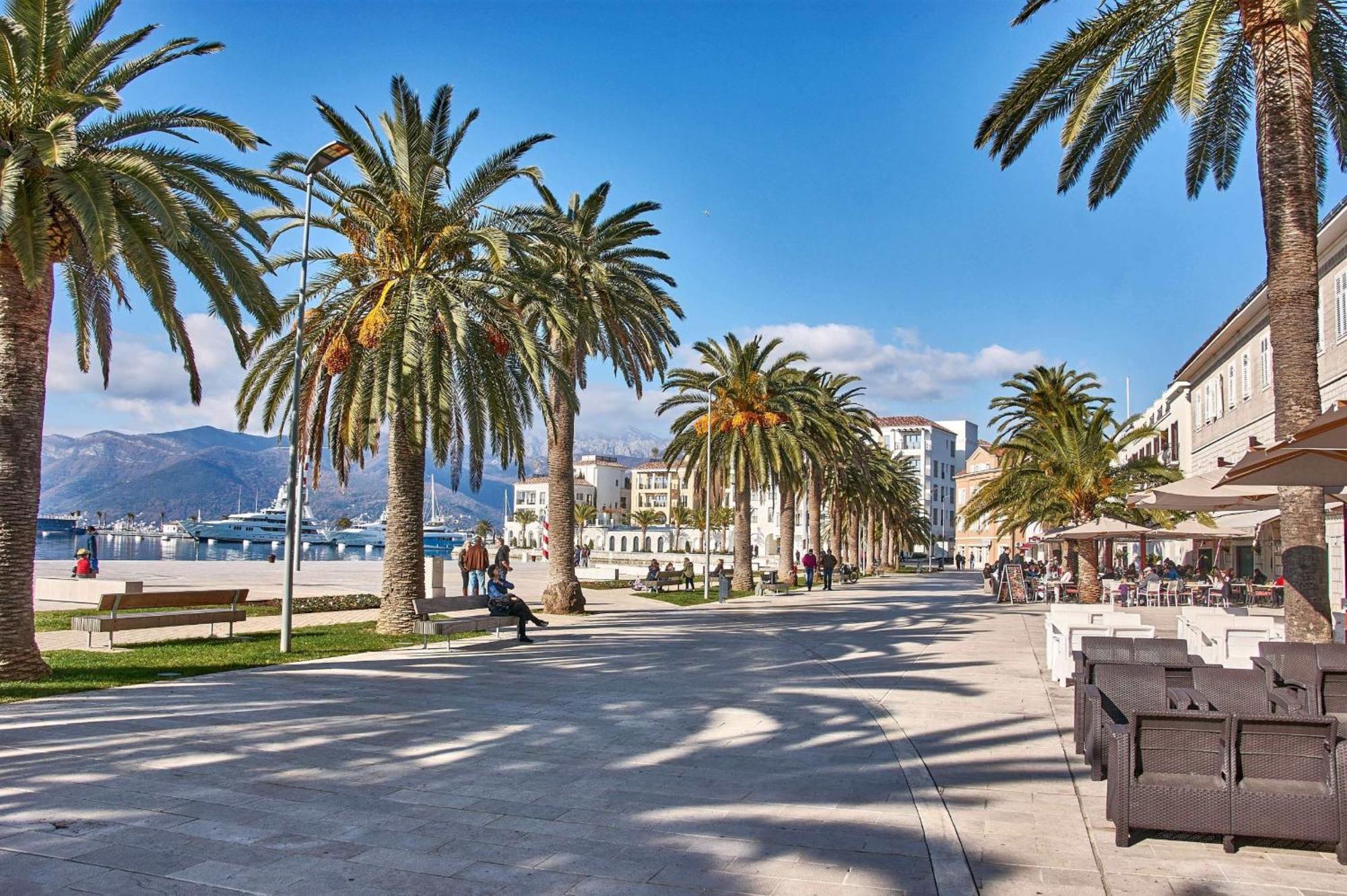 M&N Residence Tivat Eksteriør billede